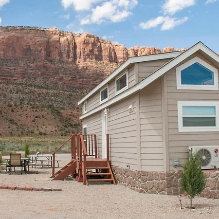 Redrock Moab Tiny House W Large Loft Site 8 Villa Exterior photo